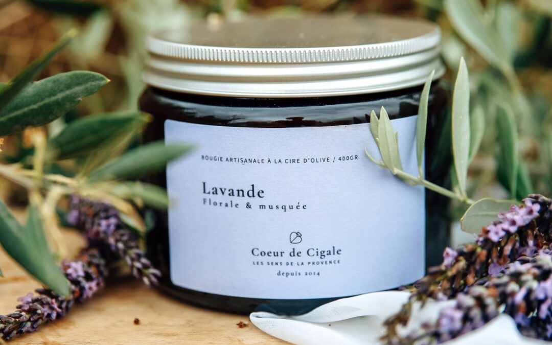 Quel parfum de bougie choisir pour la saison Printemps-été ?