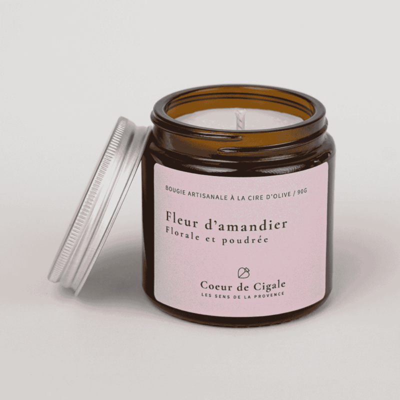 Bougie amande. Bougie parfumée fabriquée artisanalement en Provence